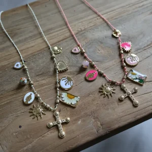 Collier fin pampille