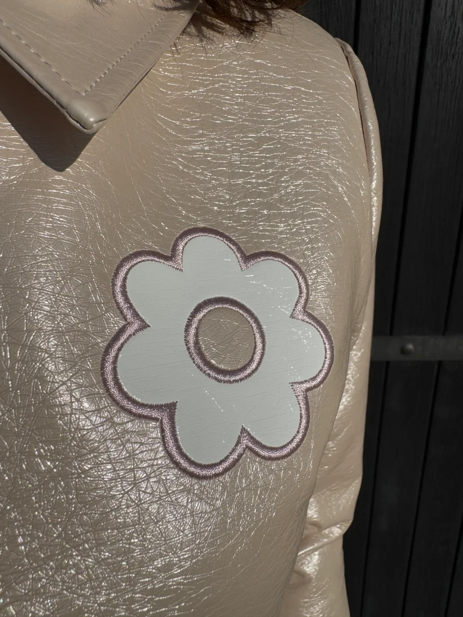 Veste vinyle ivoire DAISY Hippocampe – Image 9