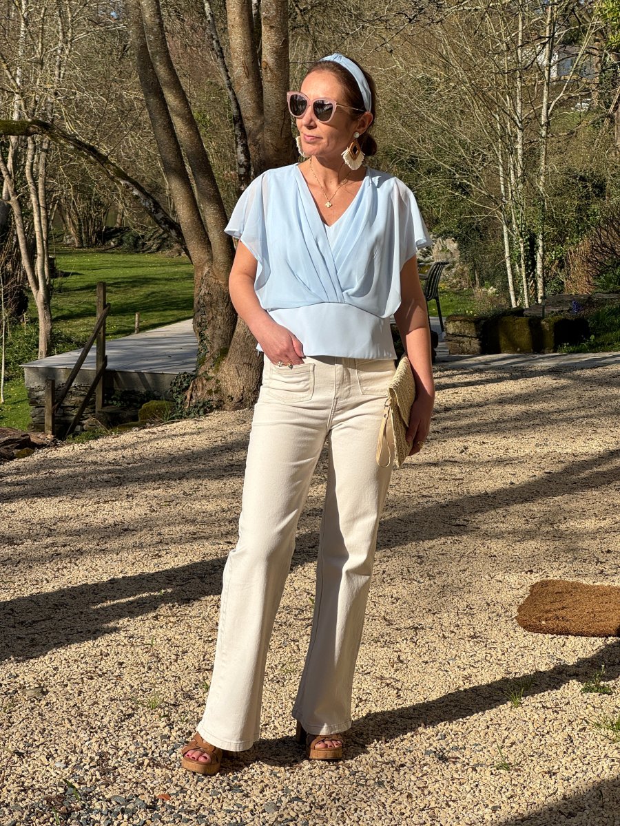 Top bleu drapé croisé volant NOA – Image 5