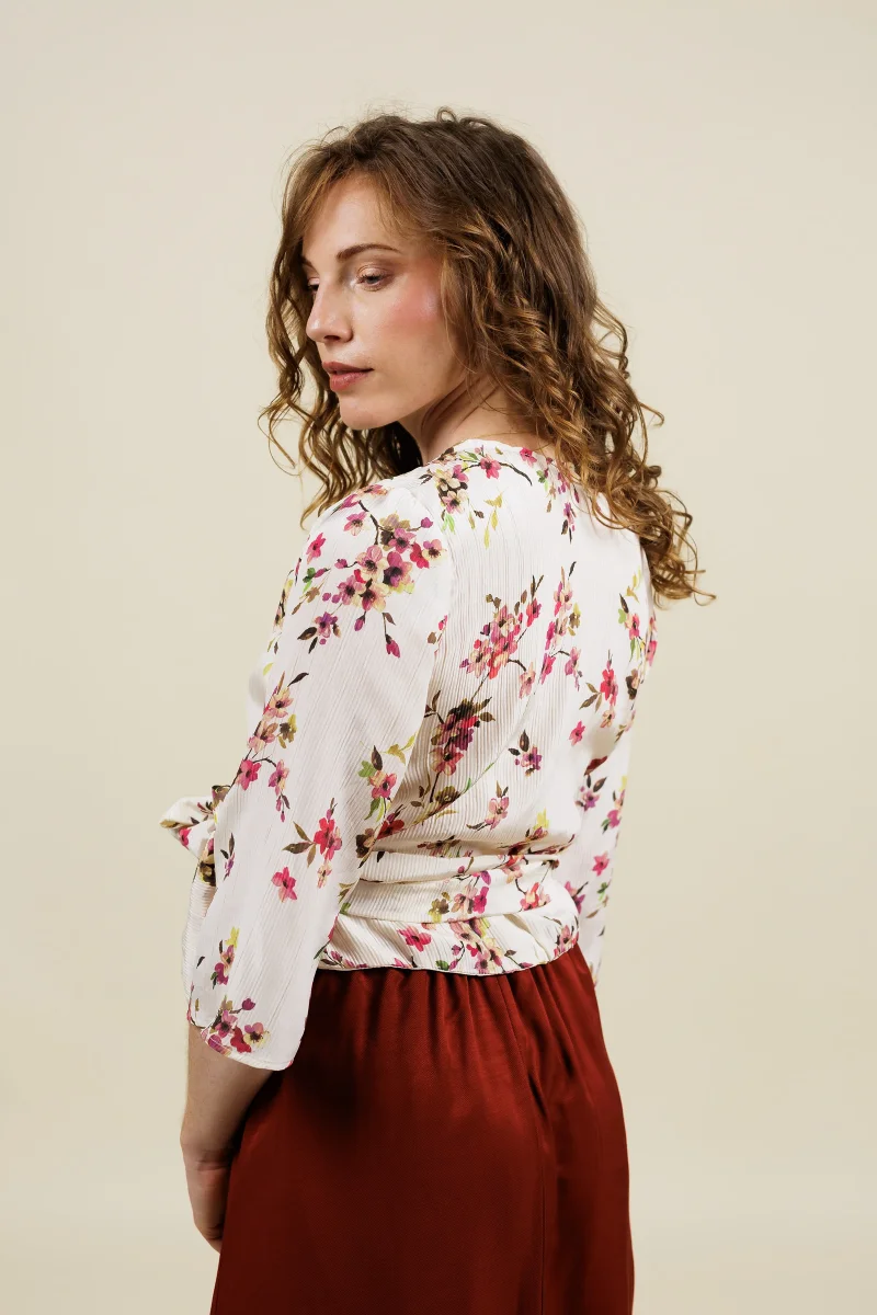 Top Sixtine fleuri | 4 en 1 | Cherry Blossom – Image 7