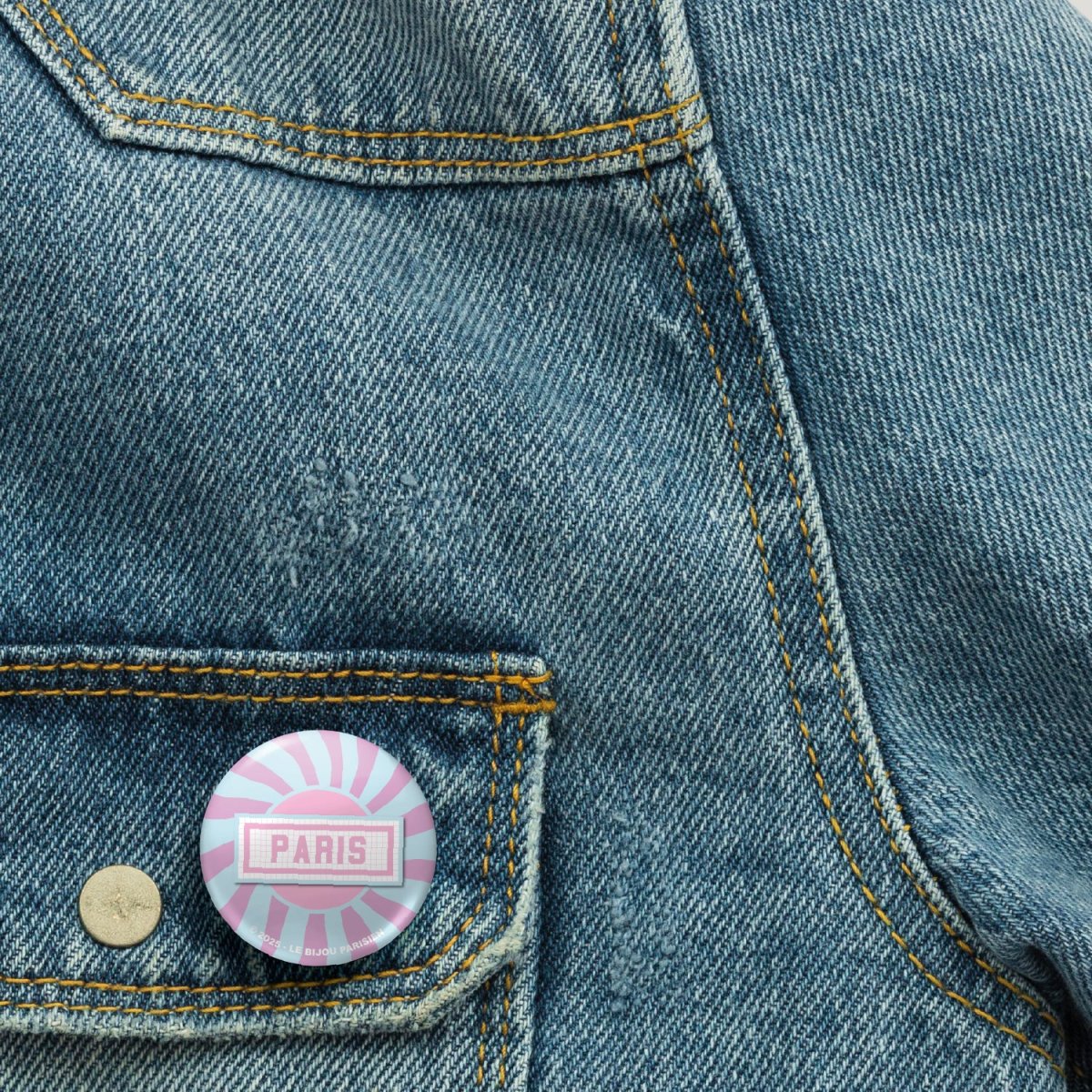 BADGE 32 MM - DESIGN INSPIRÉ DU MÉTRO PARISIEN - POP – Image 3