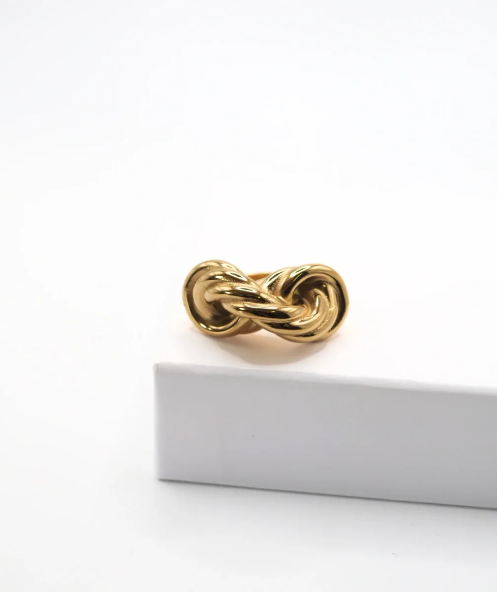 Ysée - Bague noeud dorée