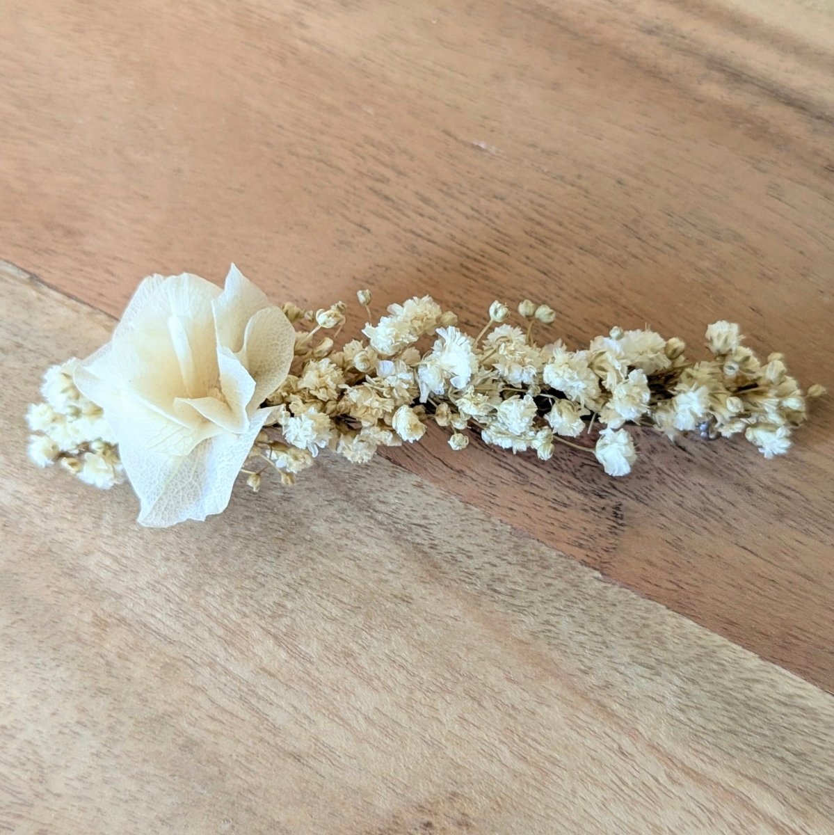 Barrette à cheveux ornée de gypsophile stabilisée, Alma – Image 5