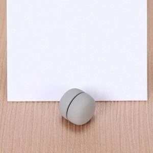 Boucle magnétique pour foulards