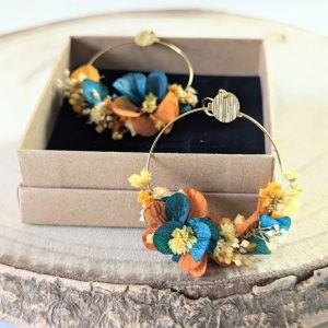 Boucles d’oreilles créoles en fleurs stabilisées oranges et bleues, Nila