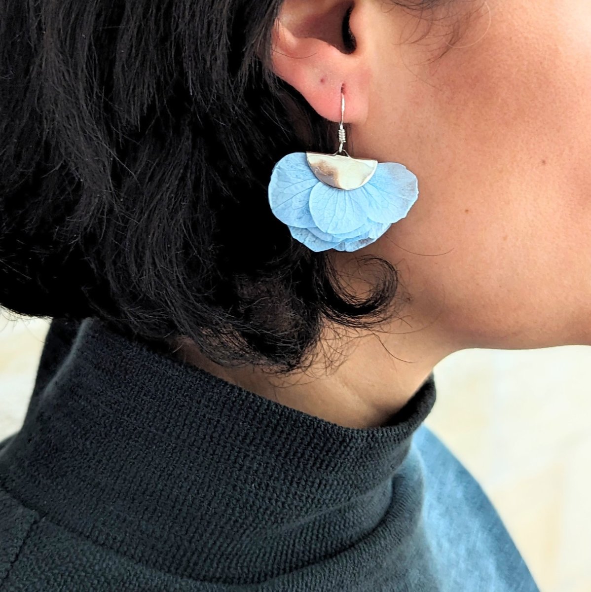 Boucles d’oreilles éventail en fleurs stabilisées, bijou bohème, Neus – Image 5