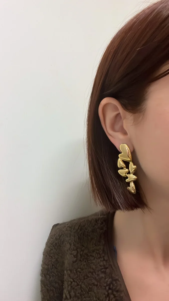 Liorana - Boucles d'oreilles coeurs – Image 3