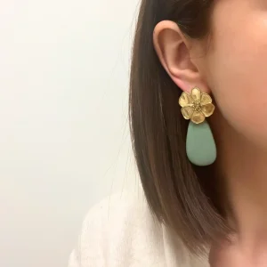 Léa vertes - Boucles d’oreilles fleurs dorées pendantes