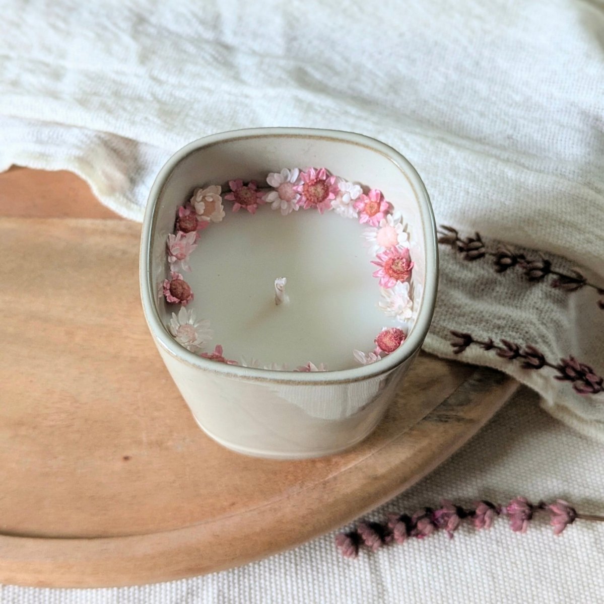 Bougie fleurie parfum gardénia, pivoine, Gloria – Image 2