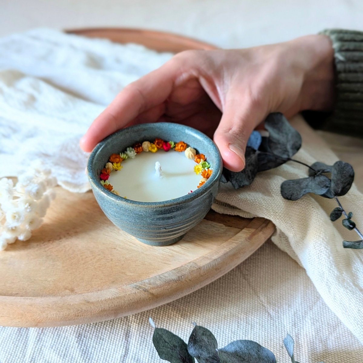 Bougie fleurie parfum rose des champs, Zoé – Image 4