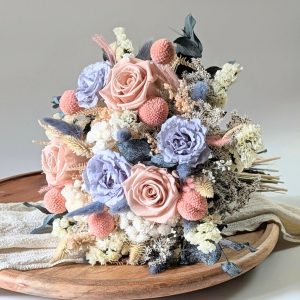 Bouquet de mariée romantique en roses éternelles et fleurs séchées, Pauline