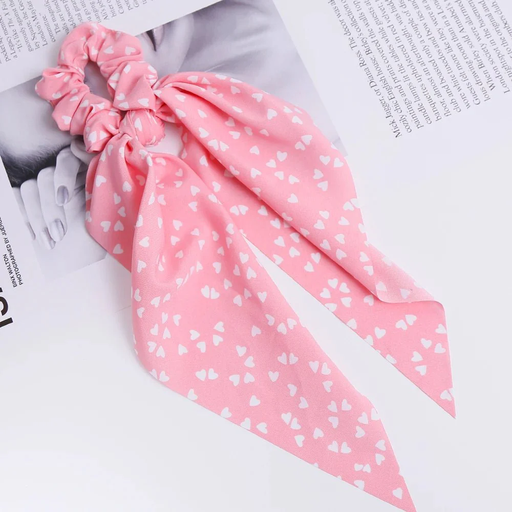 Chouchou Cheveux Élastique avec Motifs de Coeurs – Image 3