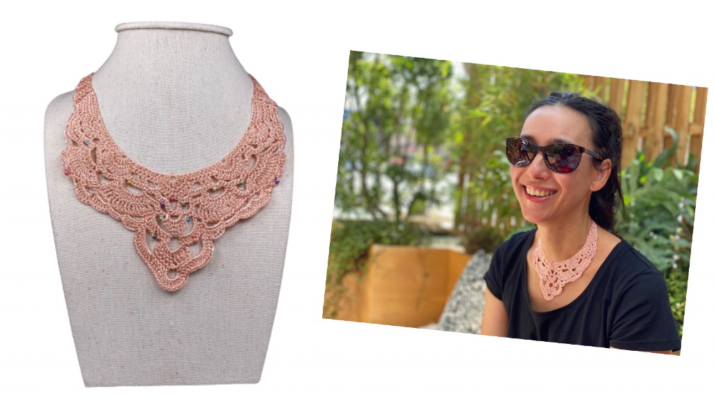 Collier plastron dentelle et perles de verre – Image 4