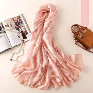 Foulard Satin Doux et Élégant