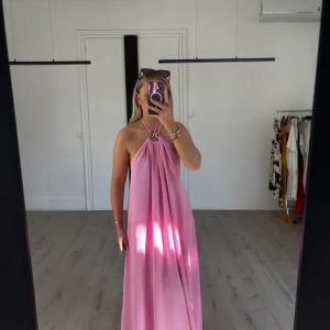 Robe "étoile de mer" rose