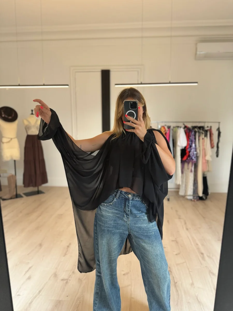 Blouse en voile noir – Image 2