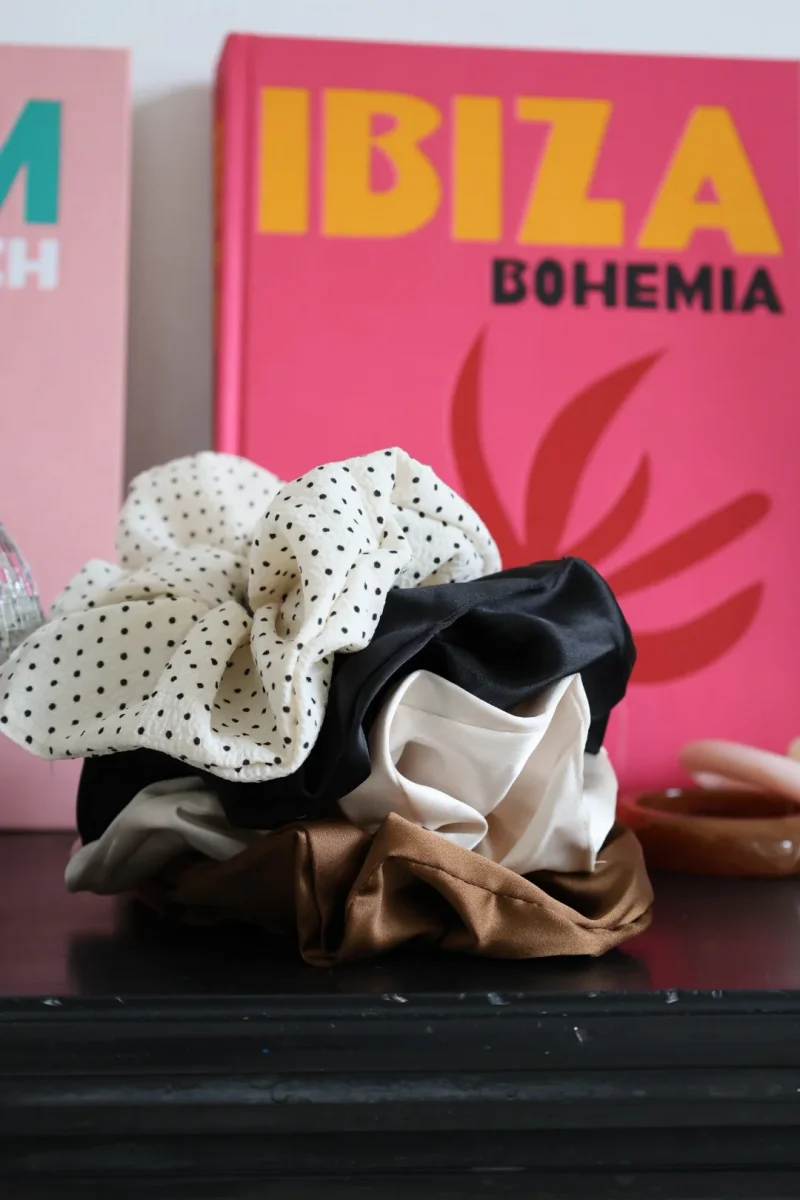 Chouchou XXL à pois – Image 3