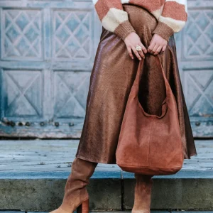 Avril - Jupe fluide satinée marron camel