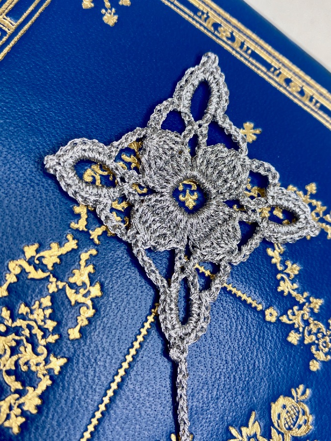 Marque-page étoile en dentelle au crochet – Image 9