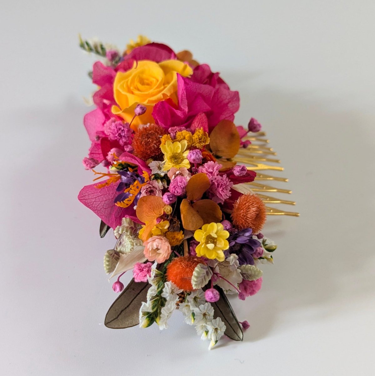 Peigne à cheveux fleuri pour coiffure de mariage en fleurs stabilisées, Diane – Image 3