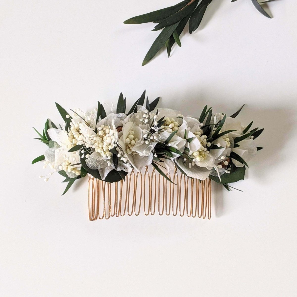 Peigne à cheveux fleuri pour coiffure de mariage en fleurs stabilisées, Frida – Image 2