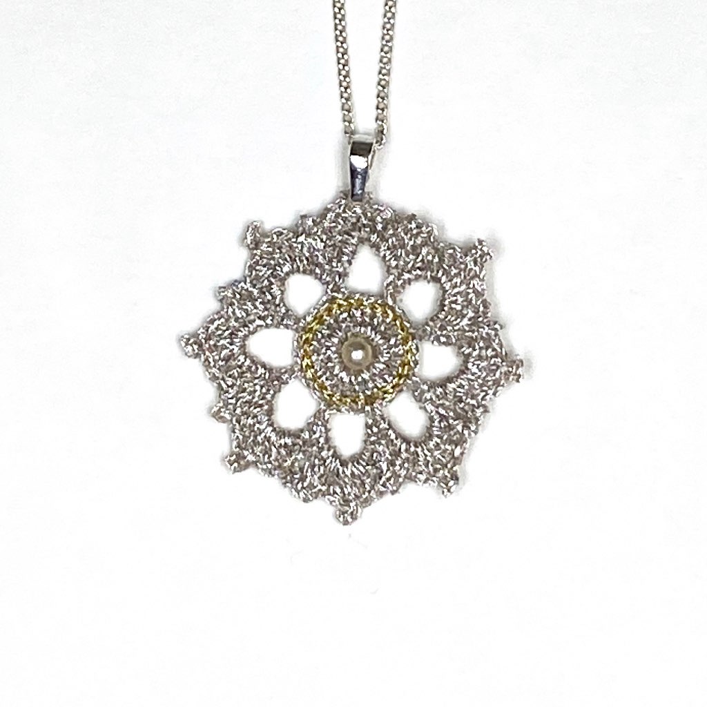Pendentif Rosace en dentelle au crochet – Image 5
