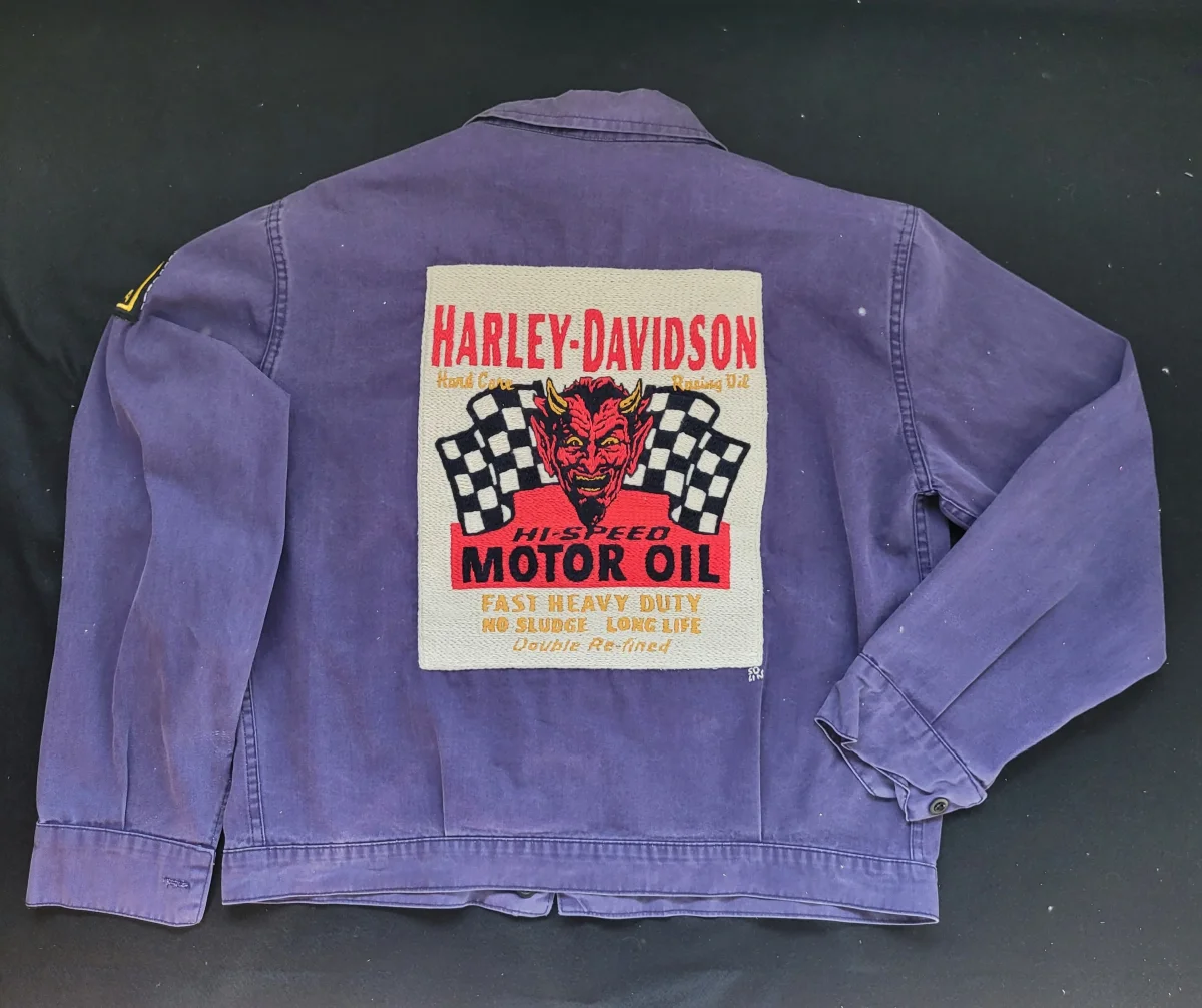 Veste de travail des années 60 coupe Cycliste brodée à la main Devil HARLEY-DAVIDSON Motor Oil – Image 2