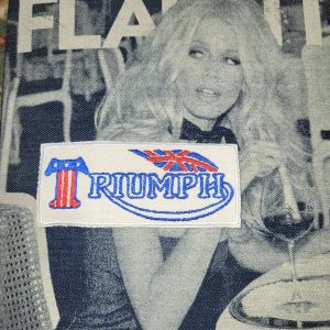 Patch Brodé "Triumph vintage" 1ère version rectangle blanc EN VIEUX TISSU COTON