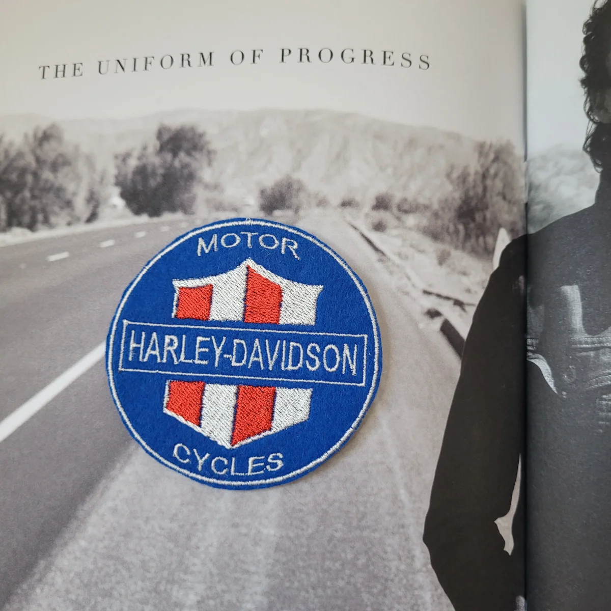 Patch Brodé"Harley Davidson Motor Cycles" ( version bleue rond) – Image 5