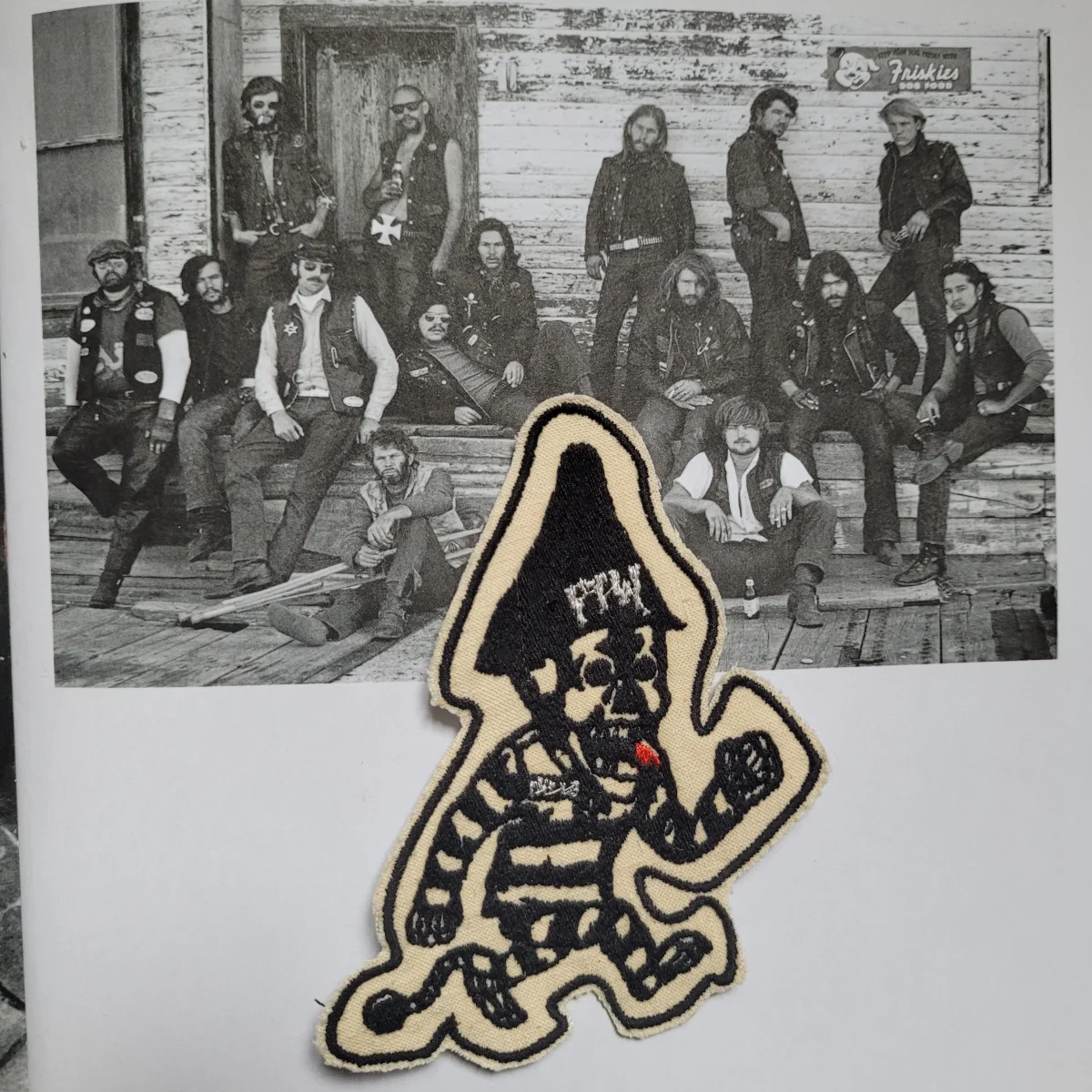 Patch Brodé "Prisonnier weirdo FTW" EN VIEUX TISSU COTON – Image 3