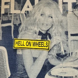 Patch Brodé "Hell On Wheels" (Version Jaune)