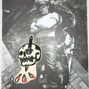 Patch Brodé "Knife in the eye"  vintage SUR VIEUX TISSU COTON