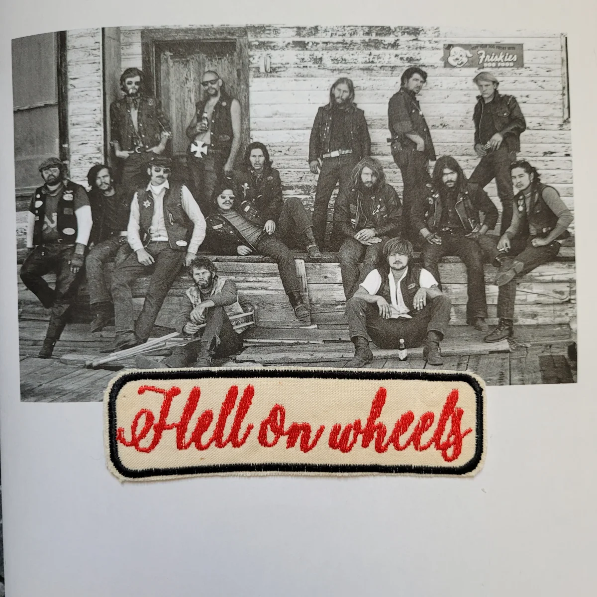 Patch Brodé "Hell on wheels" Perfect on your cut EN COTON – Image 3