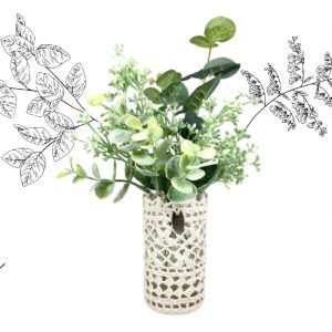 Petit vase à poser en dentelle au crochet