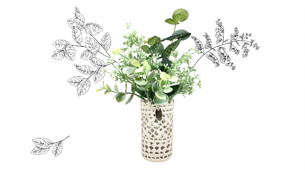 Petit vase à poser en dentelle au crochet